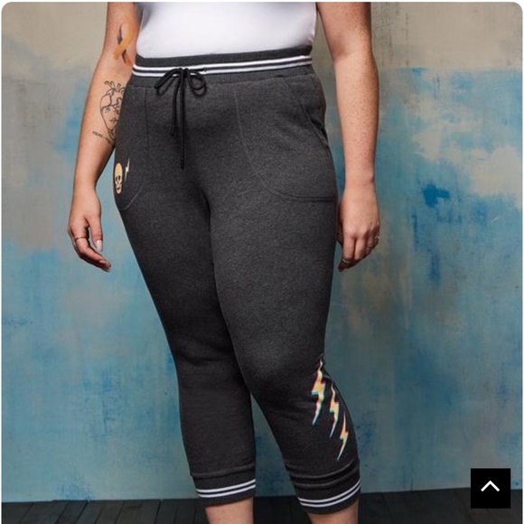 🩷 LOVESICK TORRID GREY JOGGERS 🩷 - Picture 1 of 6